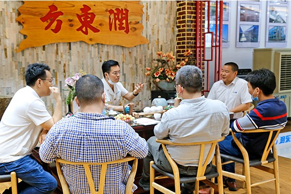 Xưởng quá nóng? Hãy thử ngay các phương pháp làm mát và thông gió xưởng nhanh chóng! 39 Rundongfang Evaporative Air Cooler: Workshop Too Hot? Try These Quick Workshop Cooling and Ventilation Methods!